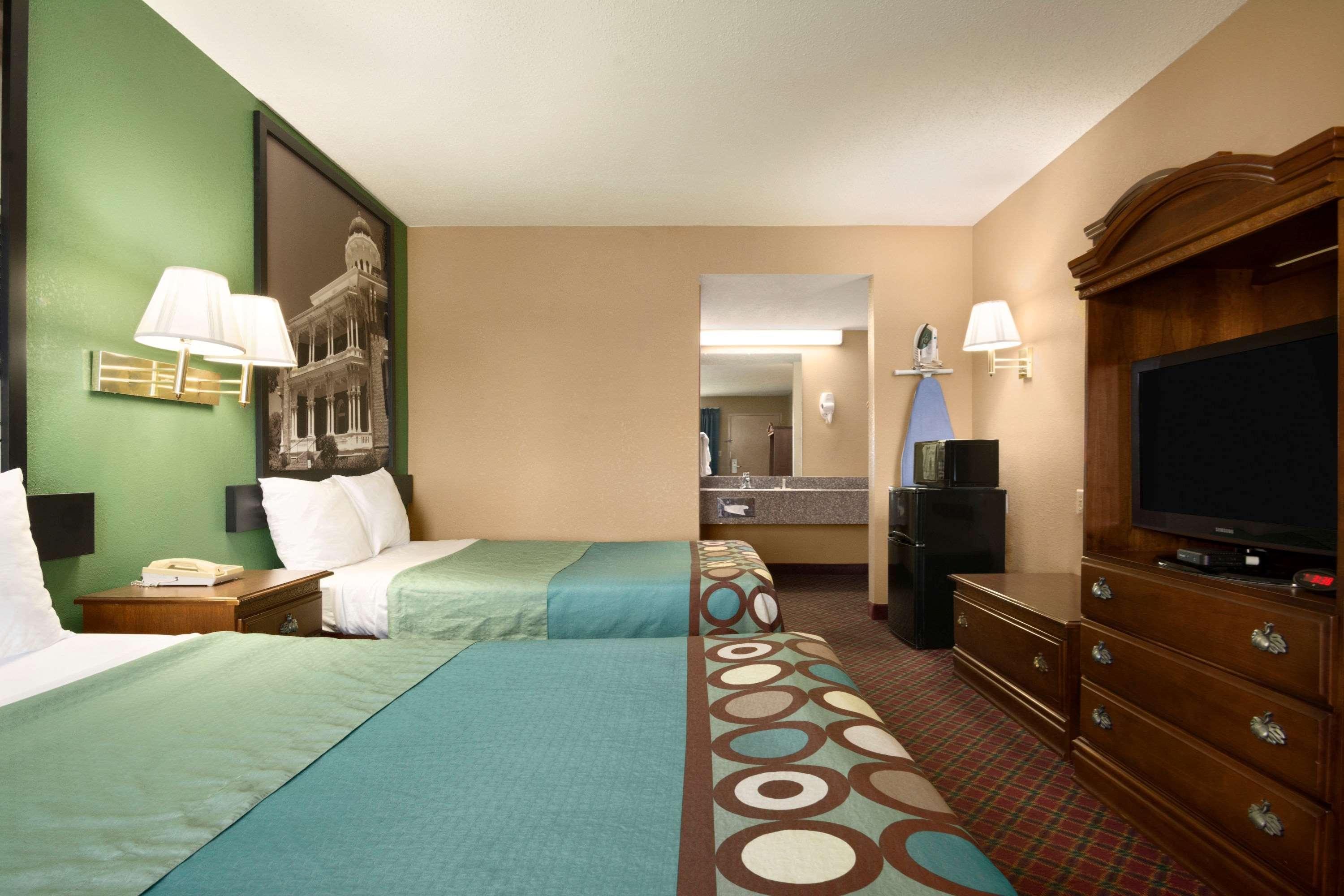 Super 8 By Wyndham Hattiesburg North Kültér fotó